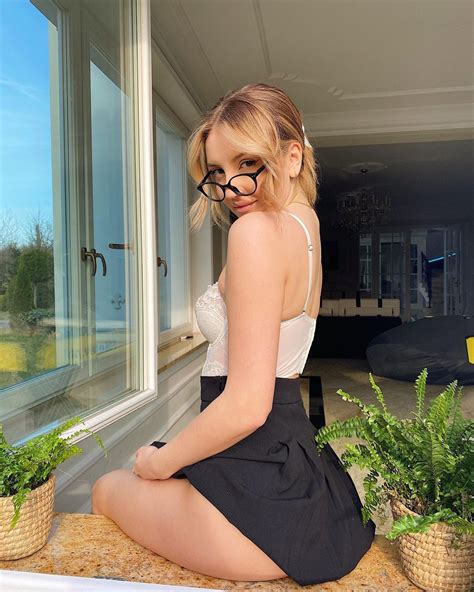 Monika Kociołek on Instagram Panienka z okienka in Fashion Women Strapless top