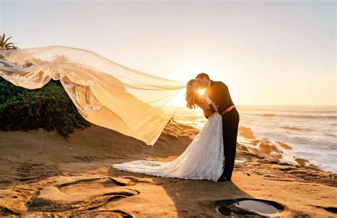 What You Need To Know While Planning A Sunset Beach Wedding