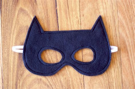 A Free Batman Mask Pattern For You — Willow And Stitch