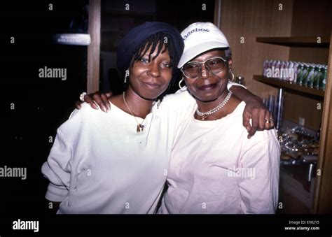 Whoopi Goldberg And Her Mom Backstage At Comic Relief Stock Photo Alamy