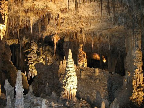 The Different Types Of Stalagmite Formations Worldatlas