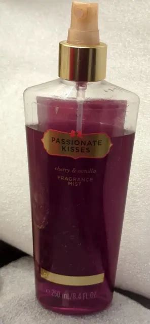 Victorias Secret Passionate Kisses Fragrance Mist 84 Rare 3695