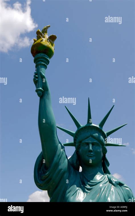 Replica Of The Statue Of Liberty Stock Photo Alamy