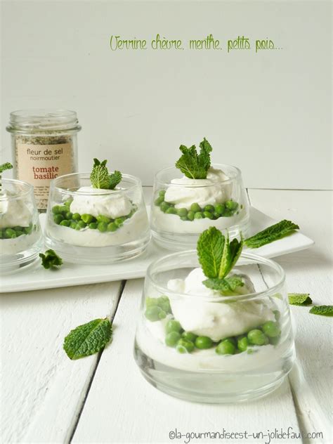Verrines apéro mousse de chèvre à la menthe et aux petit pois