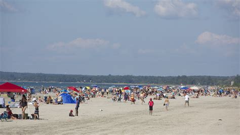 How To Beat The Crowds At Wasaga Beach Ontario Parks