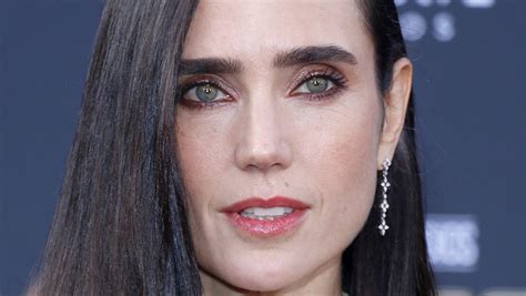 why jennifer connelly thinks her looks held back her career