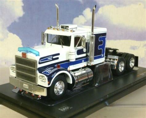 Ixo Diecast 143 1980 Marmon Chdt Trucktractorcab In White And Blue