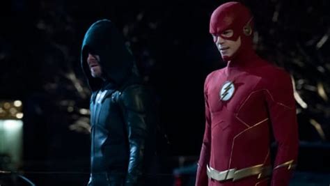 The Flash Reunites With Green Arrow And More Heroes In Final Arrowverse