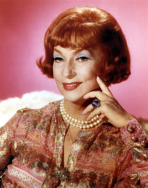 Heres What Happened To Agnes Moorehead From Bewitched