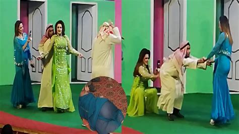Nida Chaudhary Hot Stage Drama In Lahore Best Actor Nida Chaudhry Youtube