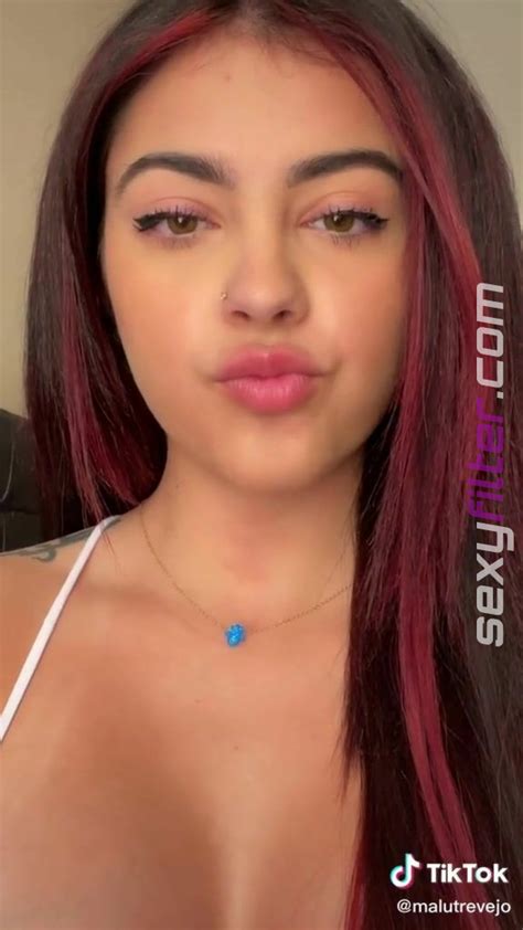 Malu Trevejo Shows Her Seductive Cleavage Sexyfilter