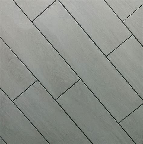 20 Light Wood Tile With Dark Grout