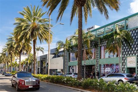shops and things to do on rodeo drive love beverly hills