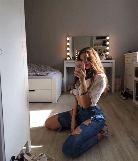 ଘseldsumଓ⁾⁾ Mirror Selfie Poses Instagram Pose Selfies Poses