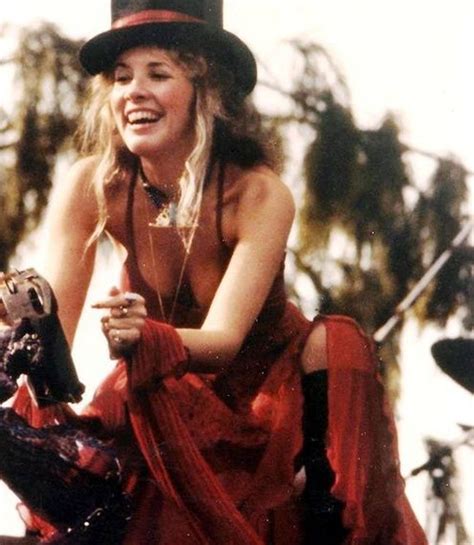 Talented singer and songwriter whose raspy croon and mystical themes sold millions, both as a member of fleetwood mac and as a solo artist. Pin on Stevie nicks