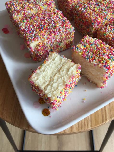 Spread the icing over top of the cold fairy cakes. Dressed In Copper | Fairy Bread Lamingtons