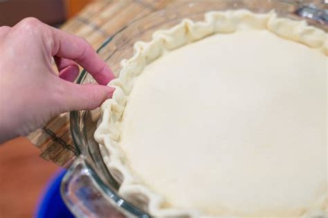 How To Bake A Cherry Pie With Canned Pie Filling Livestrongcom
