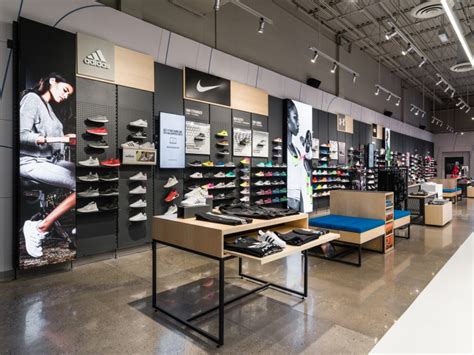 After closing his sugar land, texas, retail store in 2020 (35 years in after 35 enjoyable years, finish line sports closed the retail side of our business dec 30, 2020. » Finish Line store by CallisonRTKL, USA