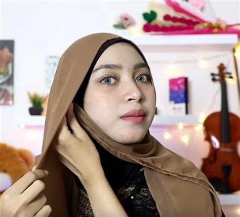 Tutorial Hijab Pashmina Versi Nissa Sabyan Ragam Muslim
