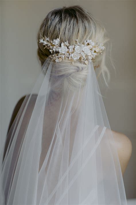 Bouquet Floral Bridal Hair Piece Tania Maras Bespoke Wedding Headpieces Wedding Veils