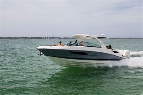 New Sea Ray 350 Slx Outboard Bowrider For Sale Boats For Sale Yachthub