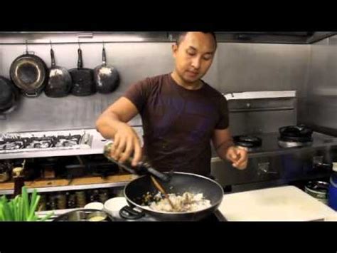 | malaysian stir fried noodles. Malaysian Food Made Easy - Village Egg Fried Rice (Nasi ...