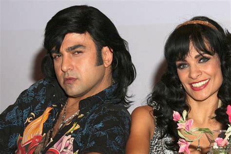 Benito cerati y mónica farro visitan el living de muy muscari en esta nueva temporada. "Albertano" y su hermana "Rosa Aurora" se dejan ver muy sexys dentro de la piscina | La Opinión