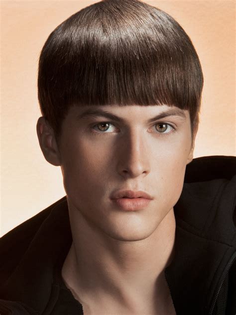 Short Fashion Haircut For Modern Men