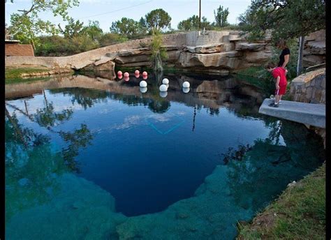 The Blue Hole Santa Rosa New Mexico 80 Feet Deep 64 Degrees Divers