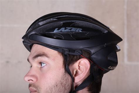 Review Lazer Genesis Helmet Roadcc