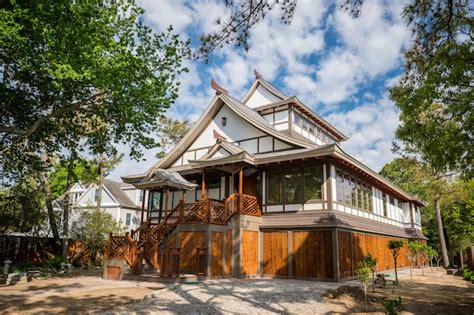 Home And Design A Japanese Style House With Pagoda Roof In A Traditional