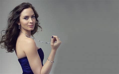 X Emily Blunt Laptop Full Hd P Hd K Wallpapers Images