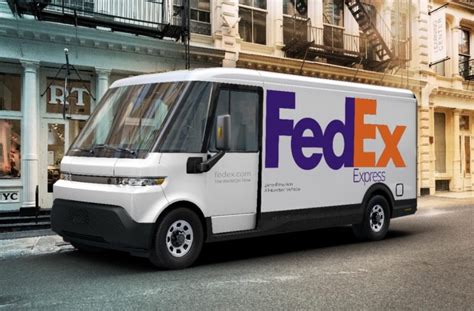 Gm ) subsidiary creating an ecosystem of electric light commercial delivery vans and connected pallets , will sell 12,600 of its ev600 vans to merchants fleet. GM's new electric delivery vans will be made in Canada
