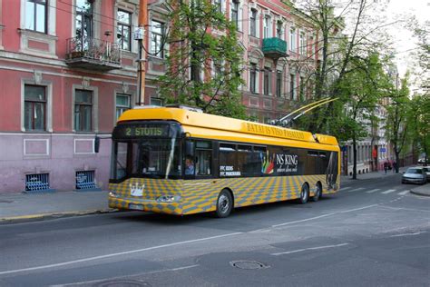 Tomek hatte uns ein sehr schön eingerichtetes und richtig. Dreiachser Trolleybus Solaris in der litauischen ...
