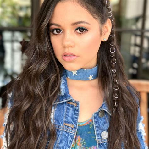 Jenna ortega ретвитнул(а) elizabeth hernandez. Jenna Ortega Social Media Pics, June 2017