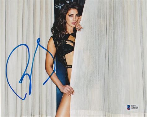 Priyanka Chopra Signed 8x10 Photo Quantico Beckett Bas Autograph Auto
