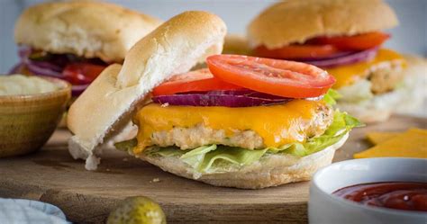Juicy Seasoned Turkey Burgers Foodlove Com