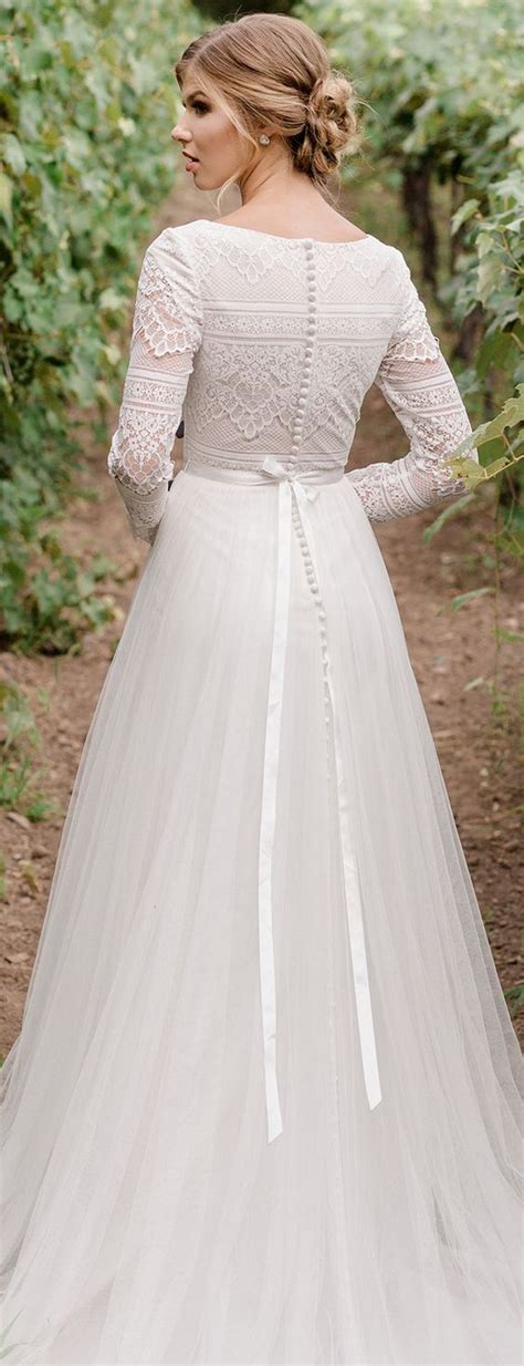 15 Stunning Wedding Dresses With Sleeves For Fallwinter 2021 Oh Best