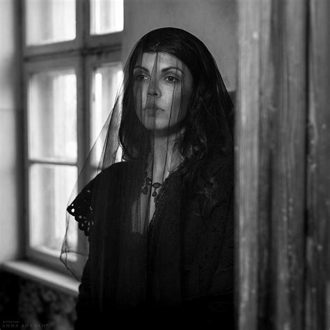 Woman In Black By Anhen On Deviantart