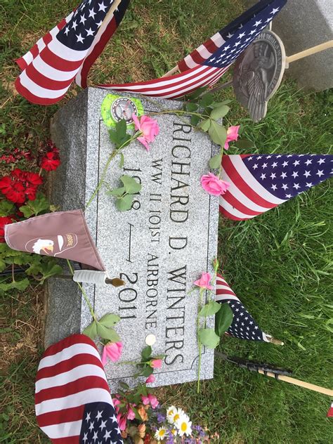 Life Fully Lived On Memorial Day Visiting The Grave Of Major Richard
