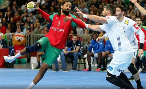 Sportive du football en direct, les résultats, les classements, les transferts de foot et les infos sur l'équipe de france de football. France Portugal Handball : Handball Euro 2020 H Revivez ...