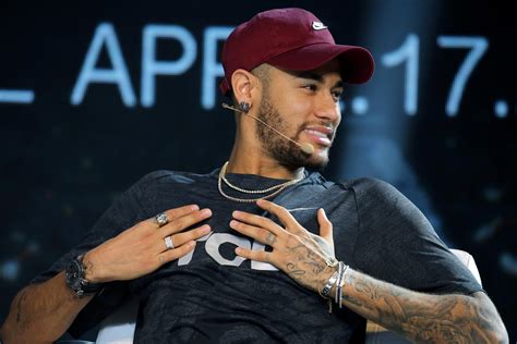 Neymar Provides Injury Update, Hopes To Fulfill Brazil World Cup Dream