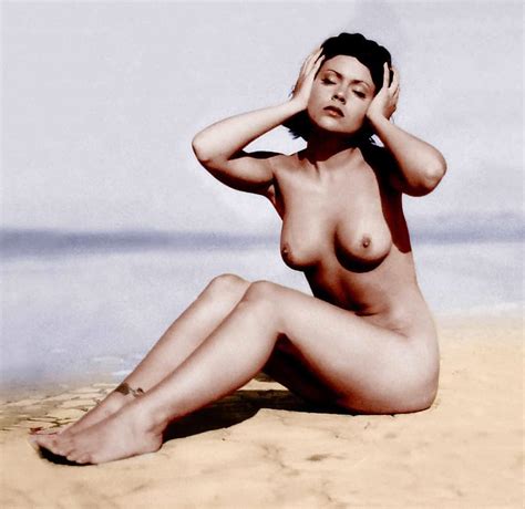 Alyssa Milano Nude Lesbian Porn Pics Sex Photos XXX Images Modellklubb