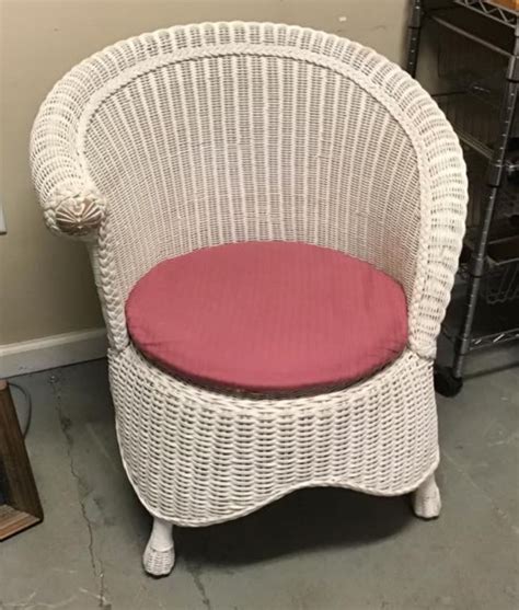 With limited exceptions, returns (i) are refunded to customer by store credit redeemable on pier1.com and (ii) customer is responsible for return shipping charges. Pier1 Wicker Chair from Jamaican • Great buy on this pier ...