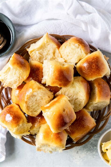 Honey Yeast Rolls Soft And Fluffy With Honey Butter