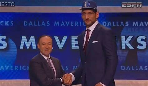 Mavericks Satnam Singh Is First Indian Born Player Drafted In Nba La