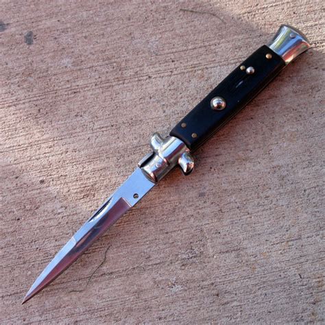 In the '40s and '50s, it became the in thing to know how to fight with a knife. Switchblade Automatic Knife Classic Stiletto 3.7" Silver ...