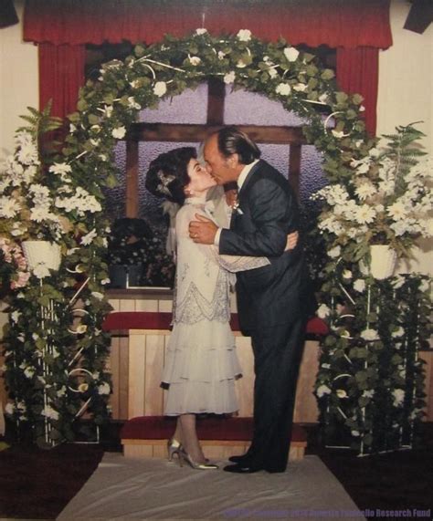 Annette Funicello And Glen Holt May 3 1986 Hollywood Wedding Celebrity Weddings Photos