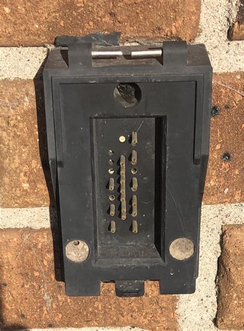 House flipper is a casual game where you buy houses that need to be repaired and fixed. On the outside of my house. Is there a way to make this an ...