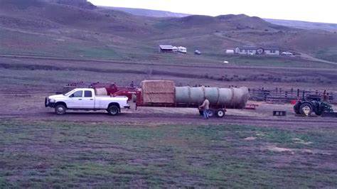 Self Unloading Round Bale Trailer Youtube